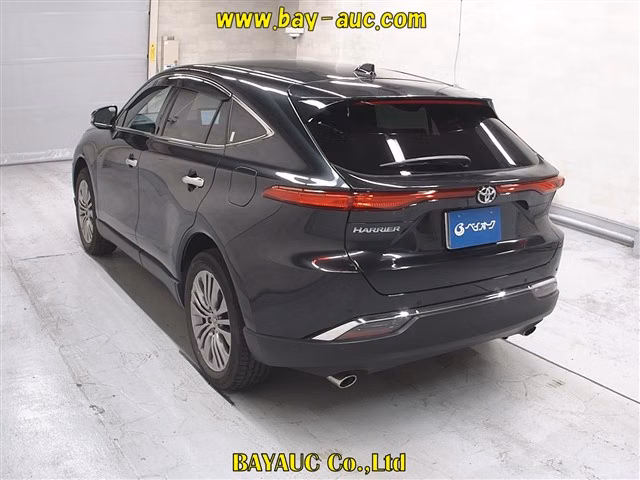 TOYOTA HARRIER