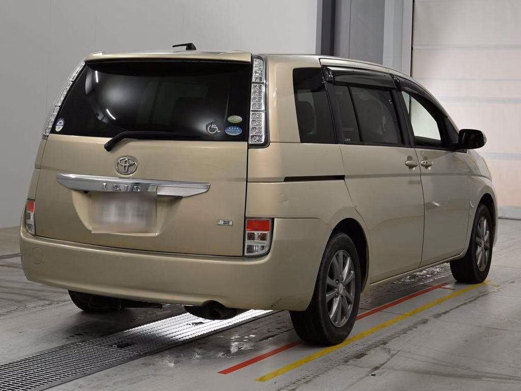 TOYOTA ISIS