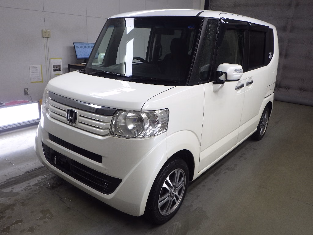 HONDA N-BOX