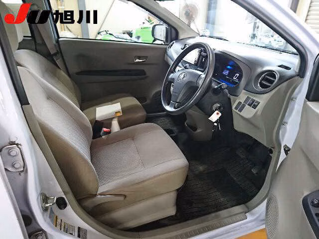 TOYOTA PIXIS EPOCH