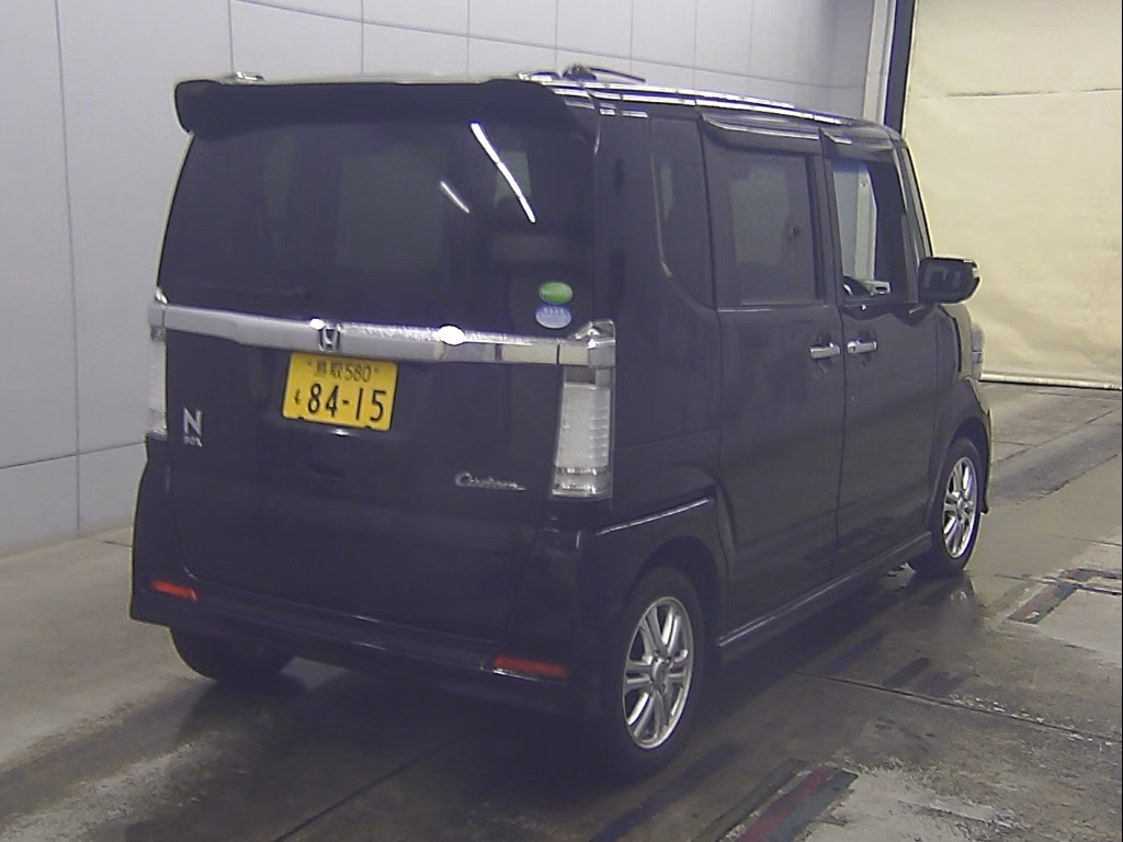 HONDA N-BOX