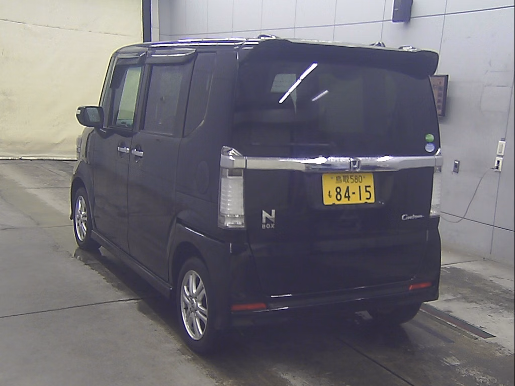 HONDA N-BOX