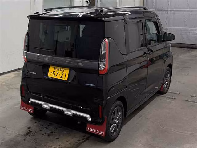MITSUBISHI DELICA MINI
