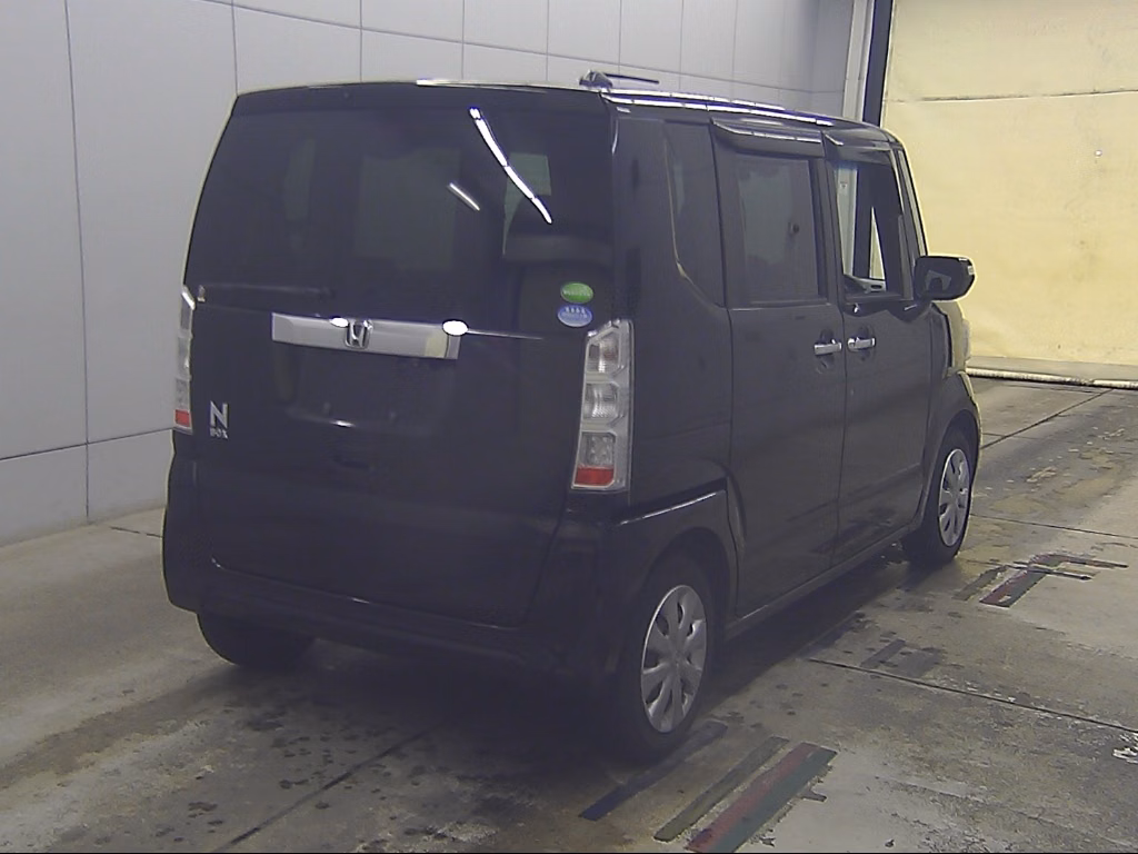 HONDA N-BOX