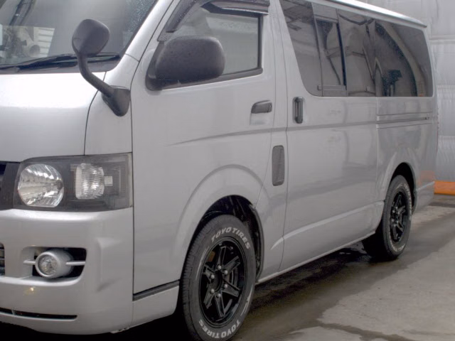 TOYOTA REGIUS ACE