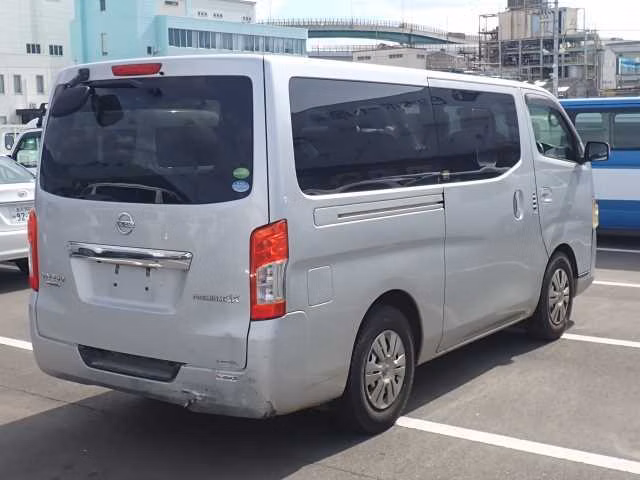 NISSAN NV350 CARAVAN