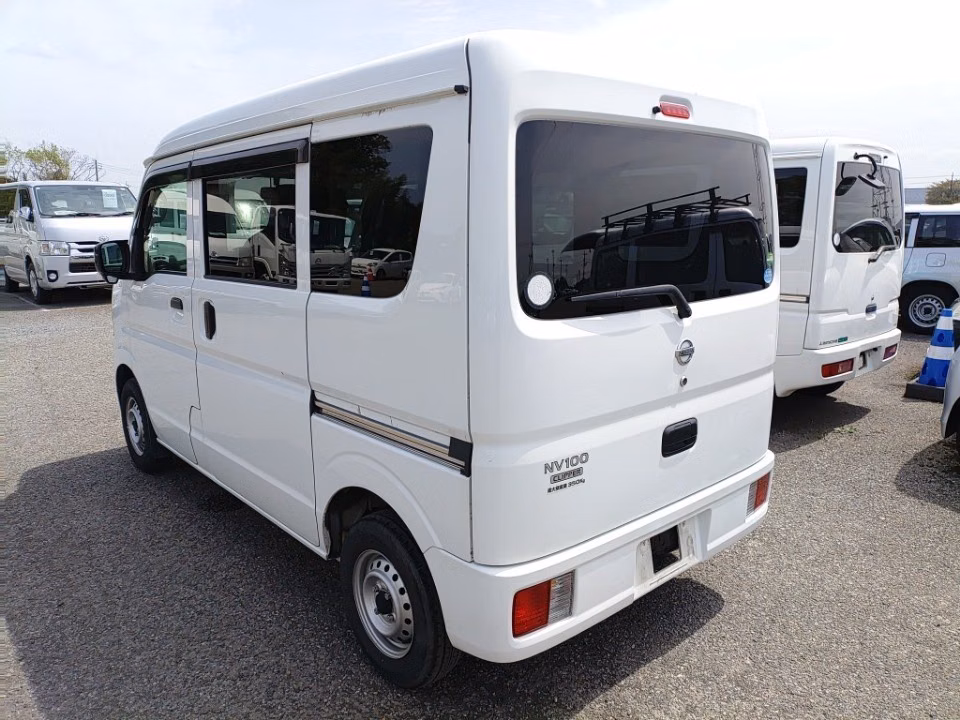 NISSAN NV100 CLIPPER