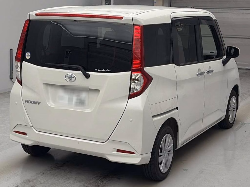 TOYOTA ROOMY
