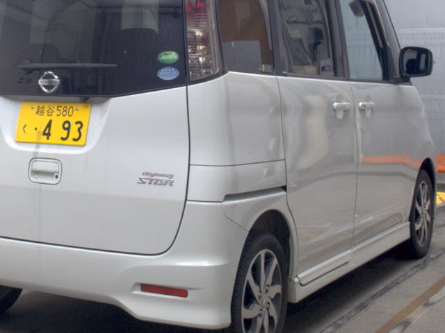NISSAN ROOX