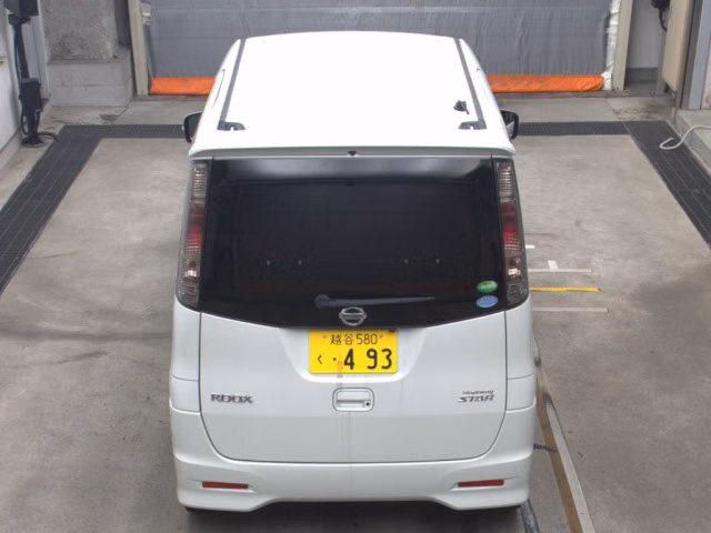 NISSAN ROOX
