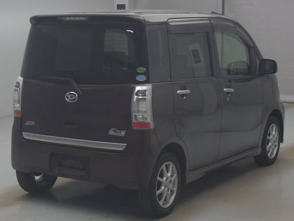 DAIHATSU TANTO EXE