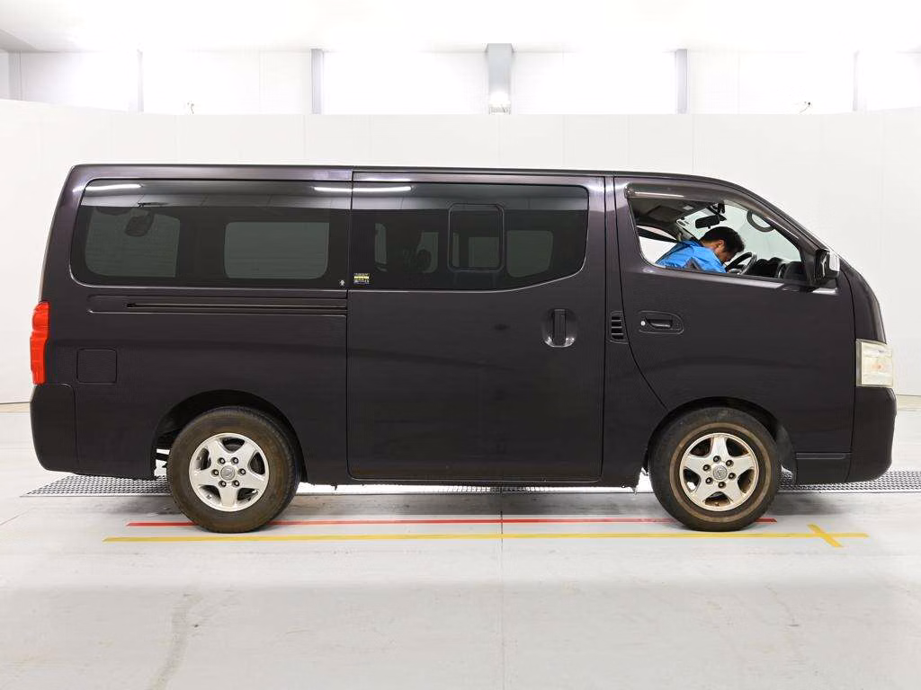NISSAN NV350 CARAVAN
