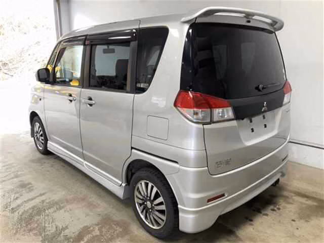 MITSUBISHI DELICA D:2