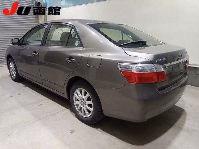 TOYOTA PREMIO