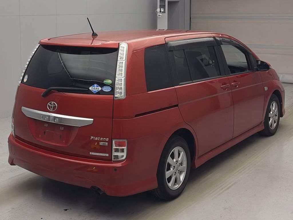 TOYOTA ISIS