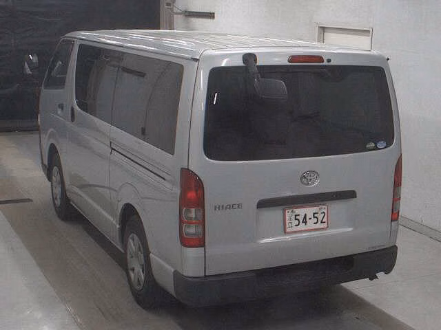 TOYOTA REGIUS ACE