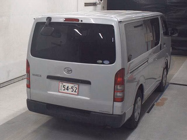 TOYOTA REGIUS ACE