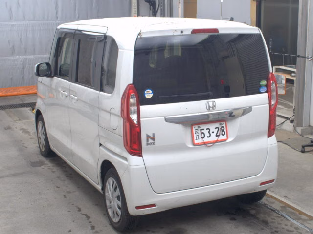 HONDA N-BOX