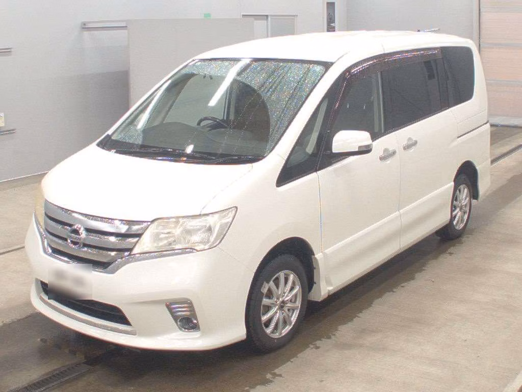 NISSAN SERENA