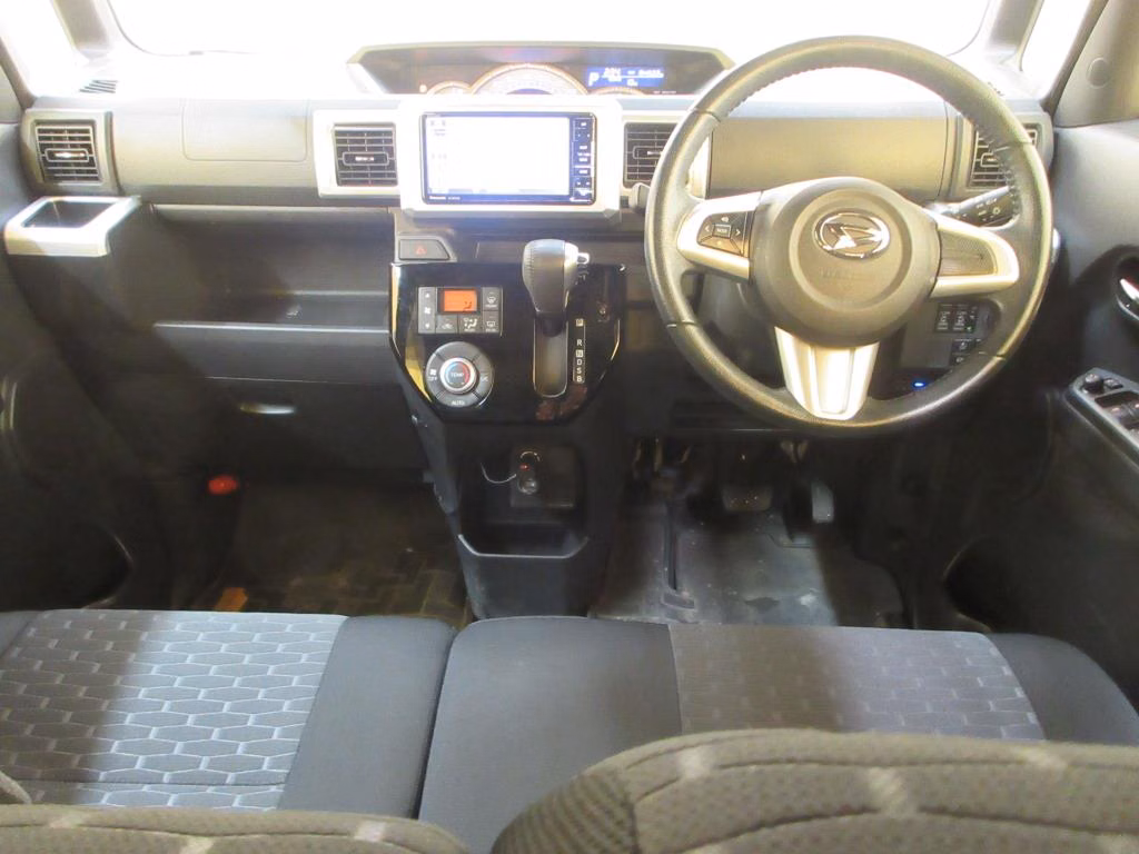 DAIHATSU WAKE
