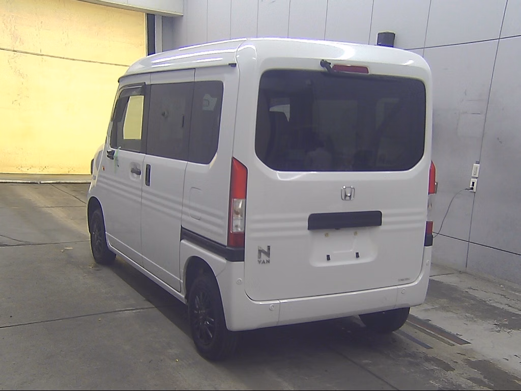 HONDA N-VAN