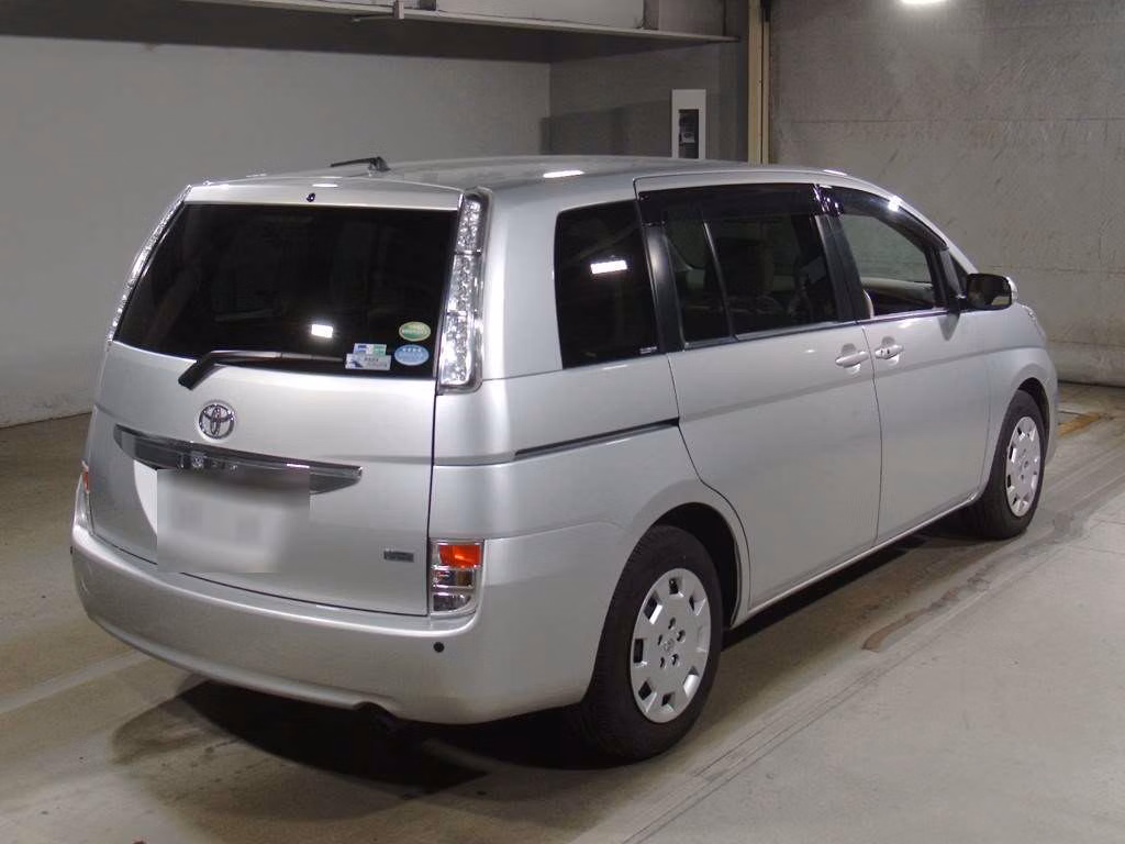 TOYOTA ISIS