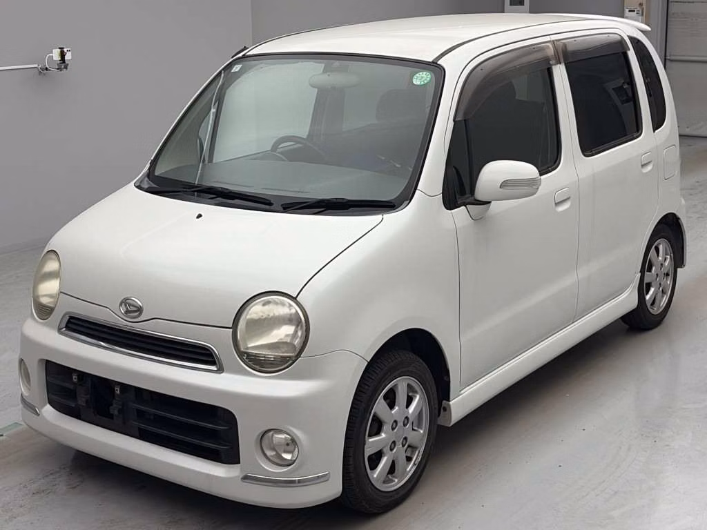 DAIHATSU MOVE LATTE