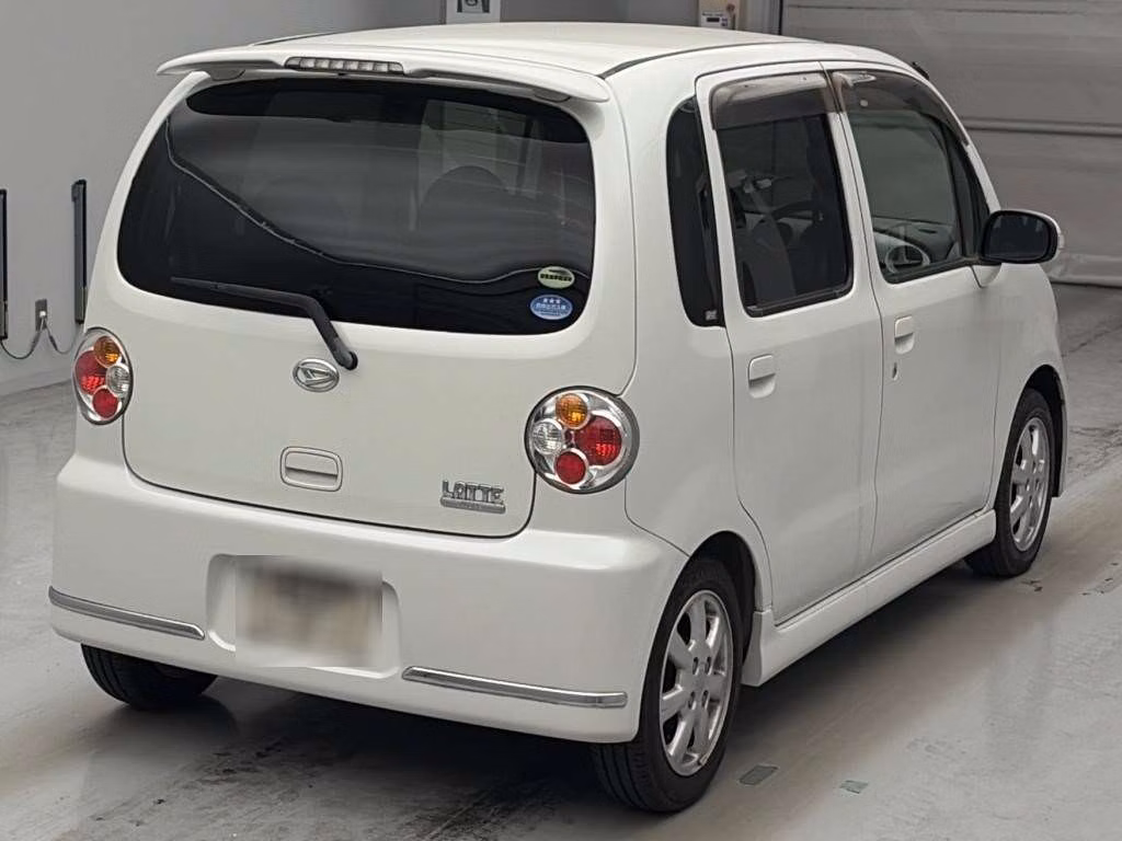 DAIHATSU MOVE LATTE