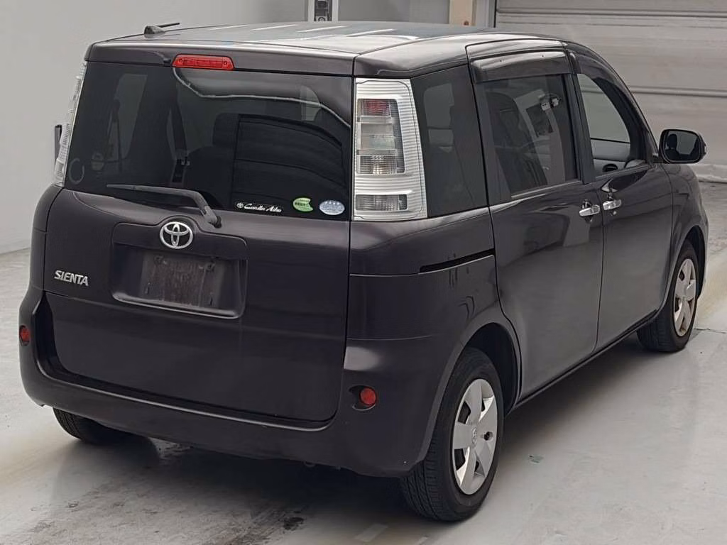 TOYOTA SIENTA