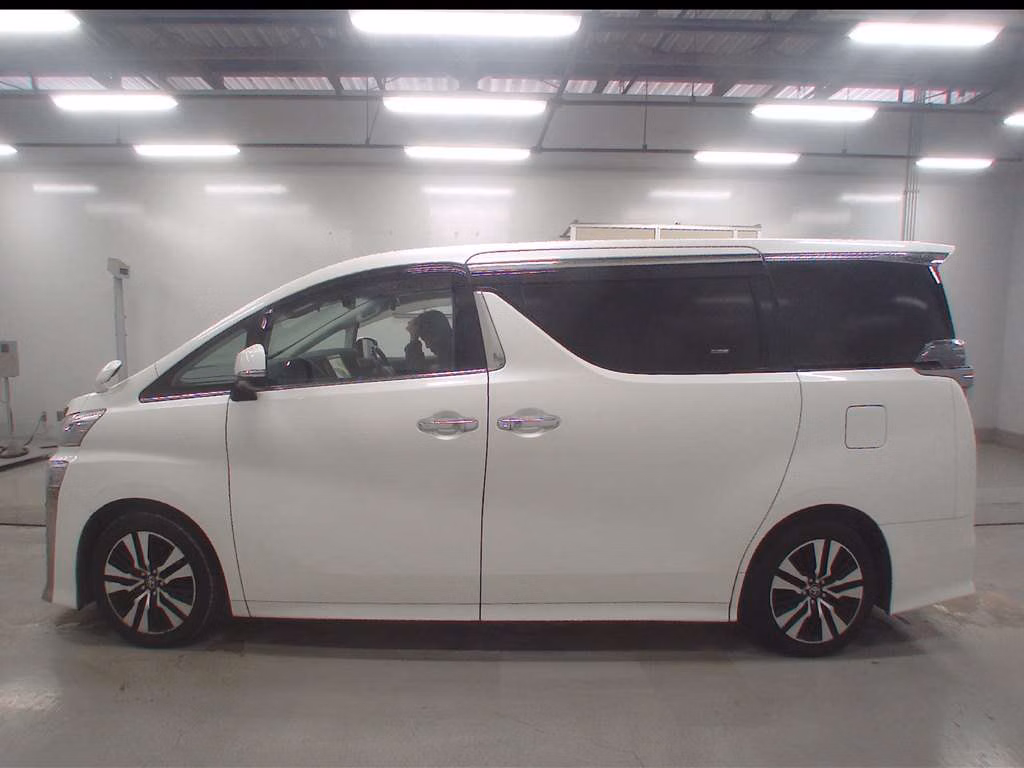 TOYOTA VELLFIRE