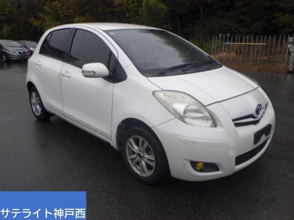 TOYOTA VITZ