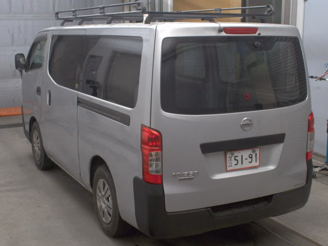 NISSAN NV350 CARAVAN