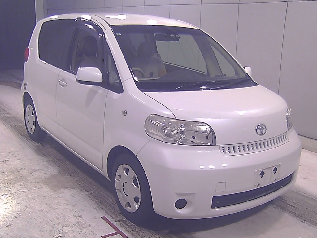TOYOTA PORTE