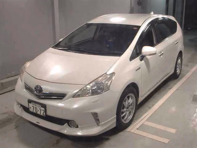 TOYOTA PRIUS ALPHA