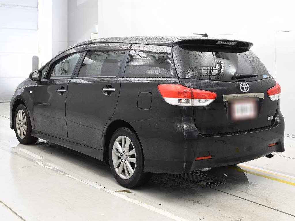 TOYOTA WISH