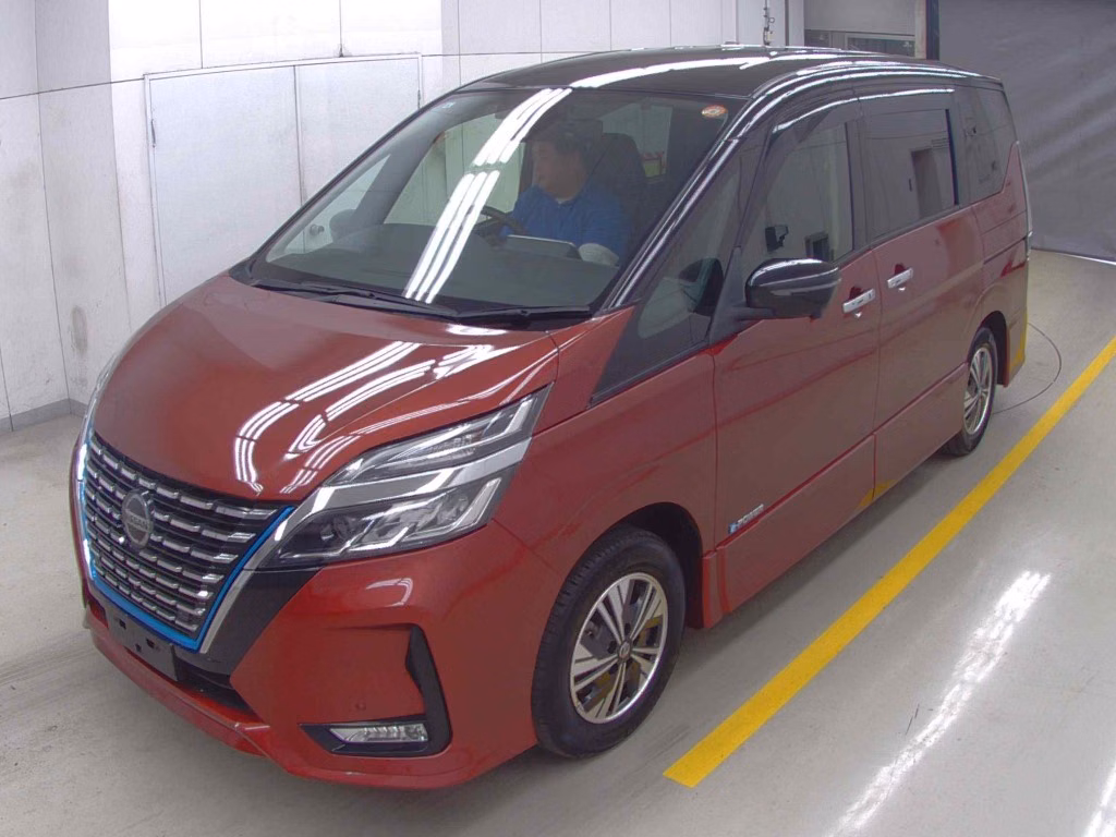 NISSAN SERENA