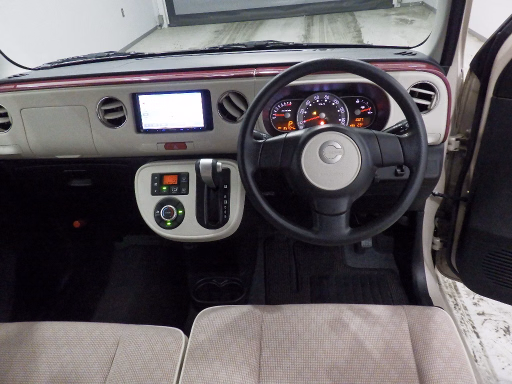 DAIHATSU MIRA COCOA