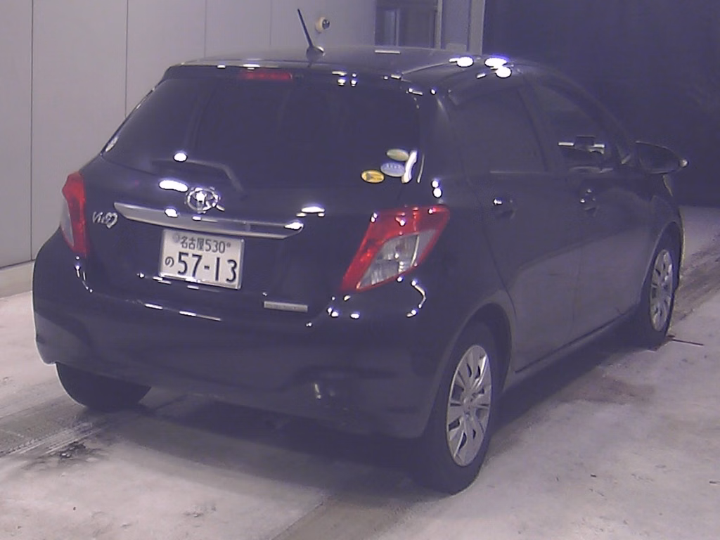 TOYOTA VITZ