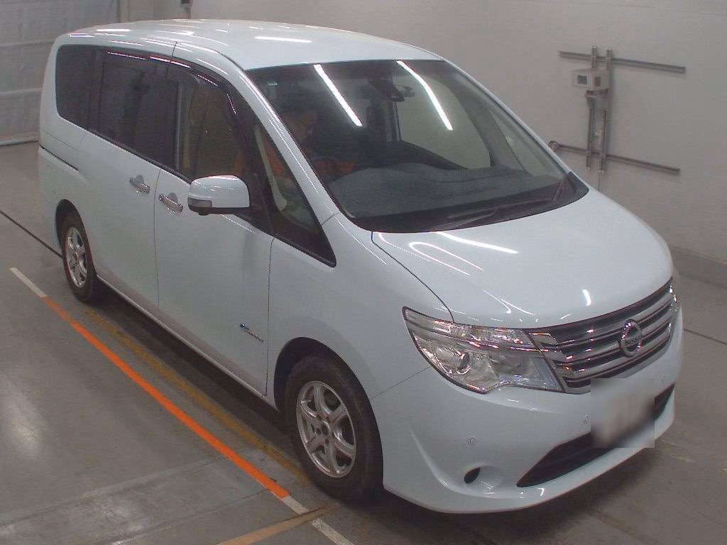 NISSAN SERENA