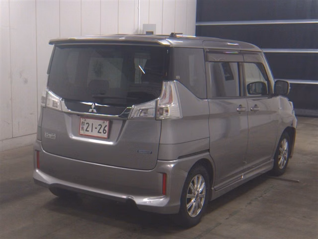 MITSUBISHI DELICA D:2