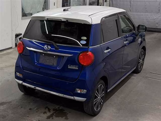 DAIHATSU CAST