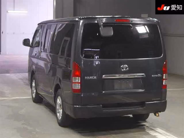 TOYOTA REGIUS ACE