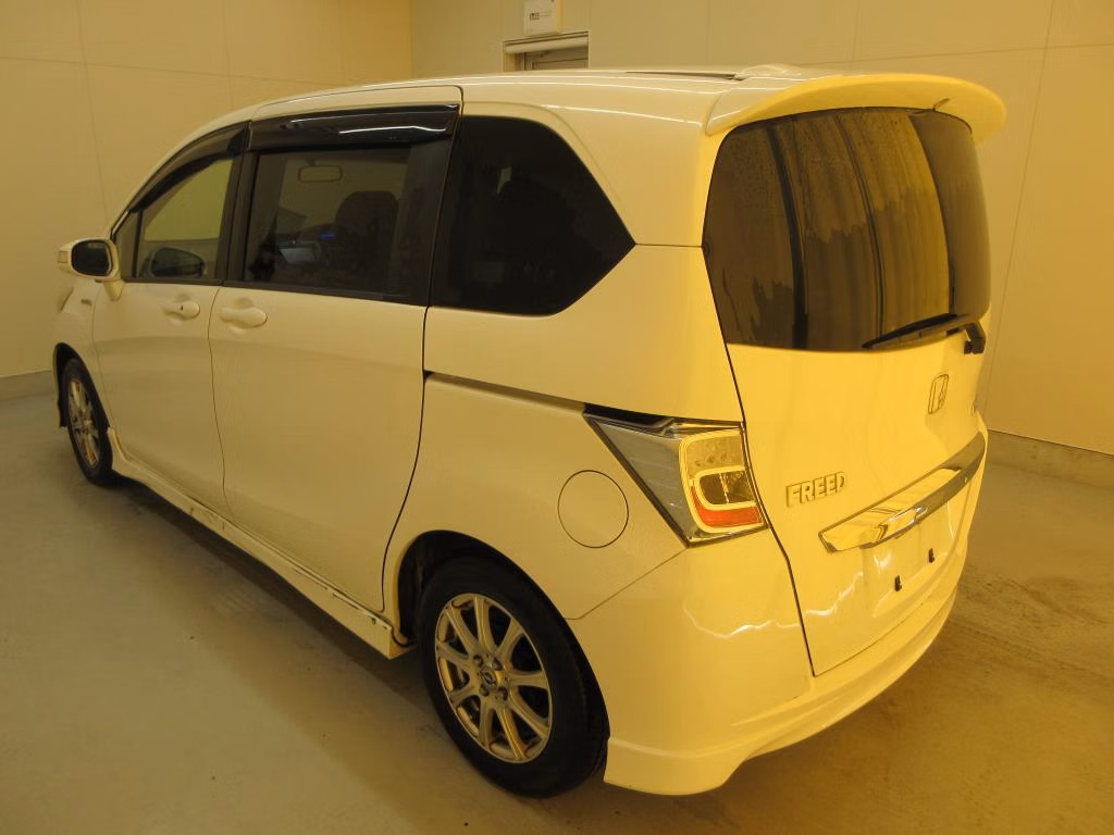 HONDA FREED