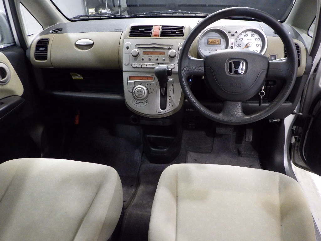 HONDA LIFE