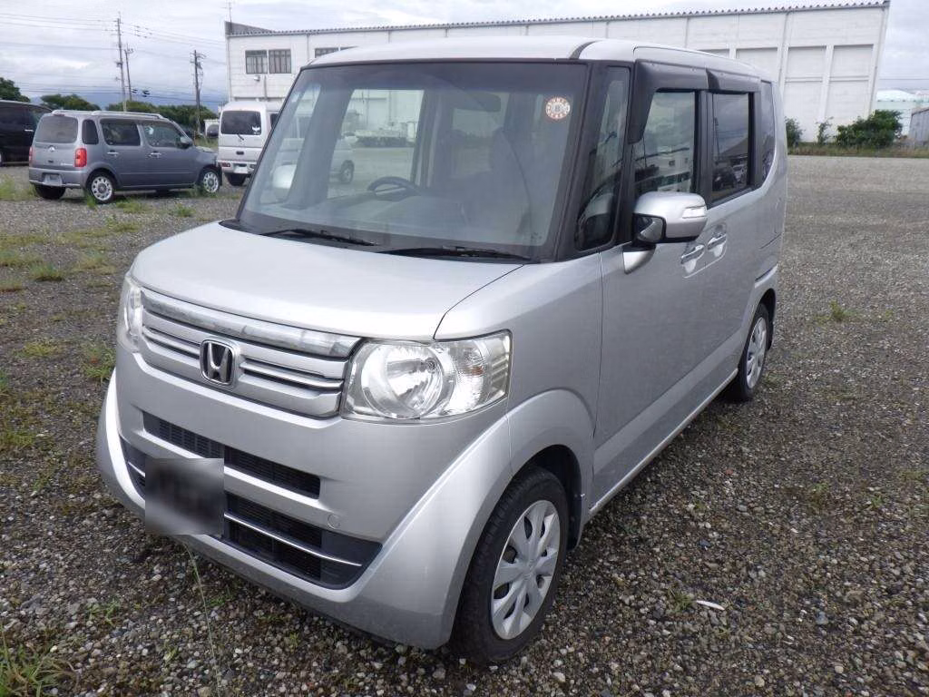 HONDA N-BOX