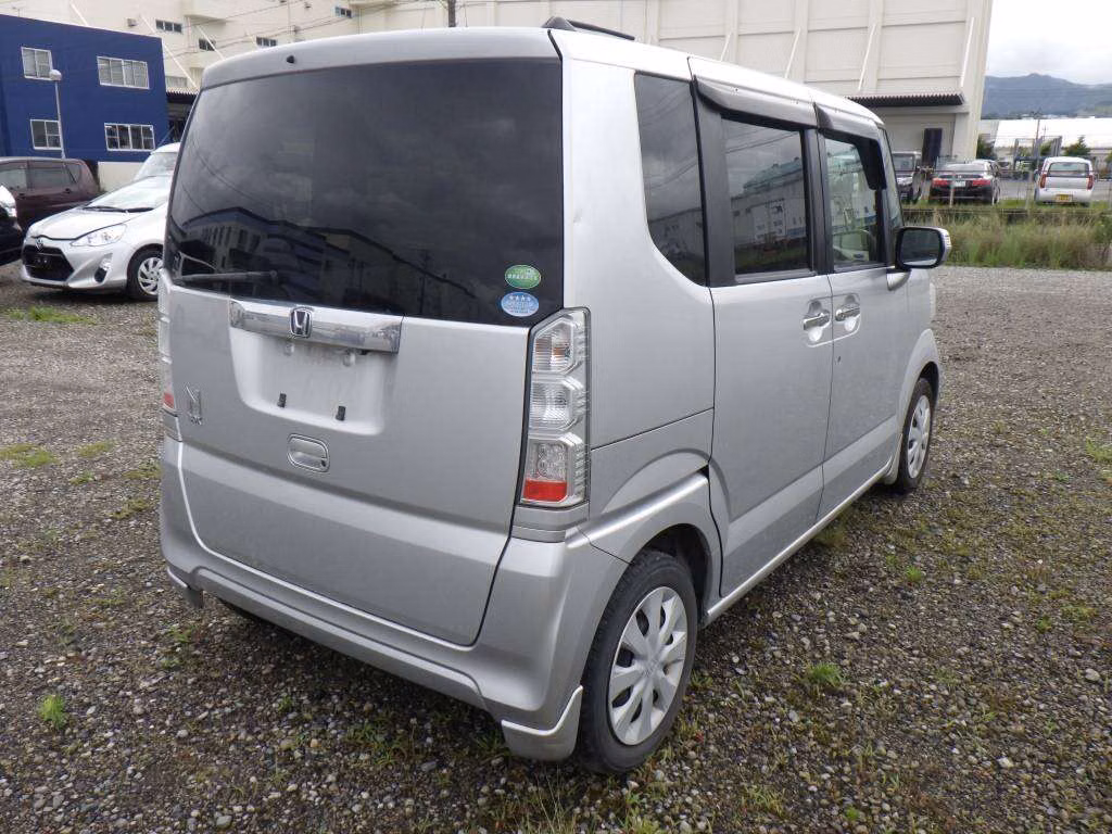HONDA N-BOX