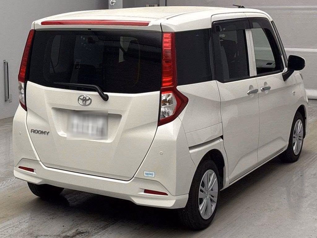 TOYOTA ROOMY