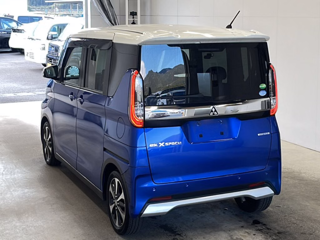MITSUBISHI EK SPACE