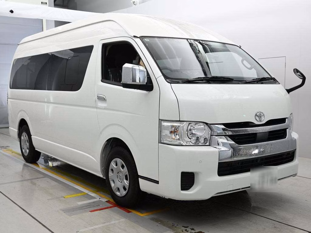 TOYOTA HIACE