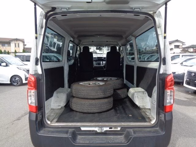 NISSAN CARAVAN
